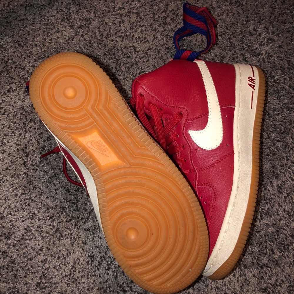 Shoes - Picture 3 of 6